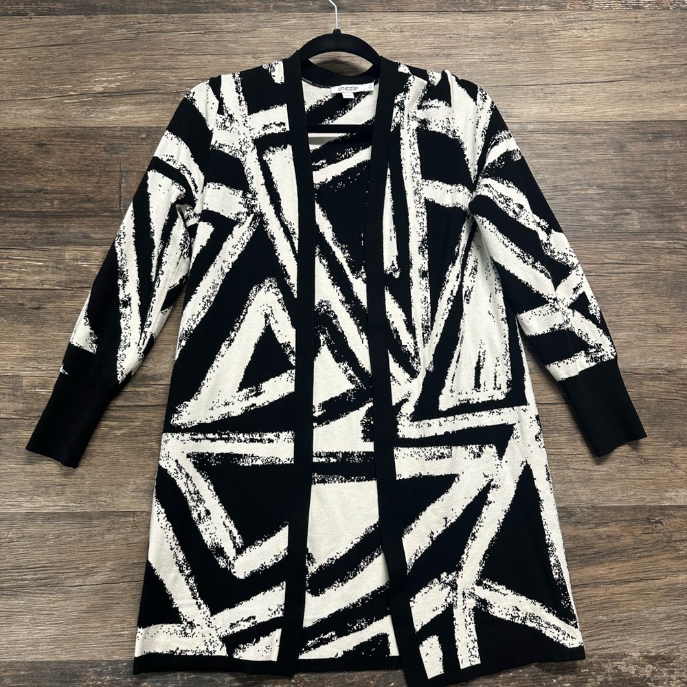 Chico's Black and White Geometric Cardigan Womens Size 0